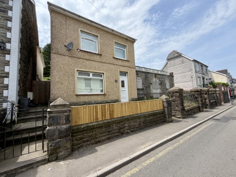 View Full Details for Chapel House, Aberfan Road, Aberfan, Merthyr Tydfil, CF48 4QN
