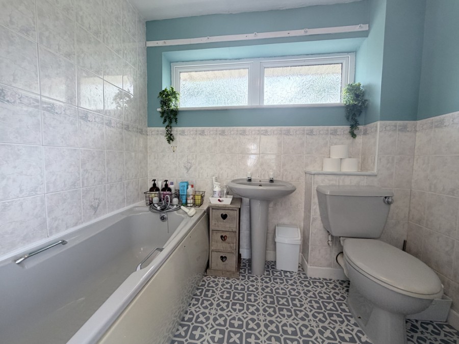 Images for Neyland Close, Tonteg, Pontypridd, Mid Glamorgan