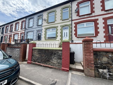 View Full Details for Queens Terrace, Troedyrhiw, Merthyr Tydfil, CF48 4ER