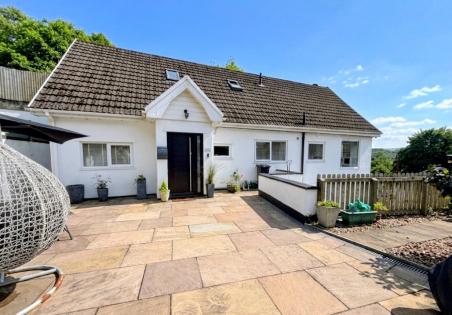 Images for Ffrwd Wen, Park Lane, Treharris, Merthyr Tydfil, CF46 5LT