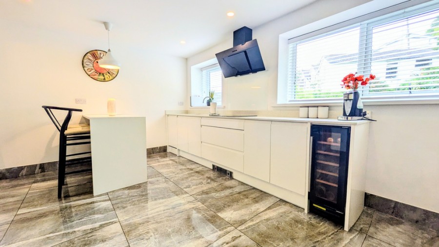 Images for Ffrwd Wen, Park Lane, Treharris, Merthyr Tydfil, CF46 5LT