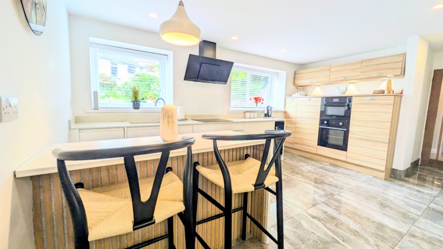 Images for Ffrwd Wen, Park Lane, Treharris, Merthyr Tydfil, CF46 5LT