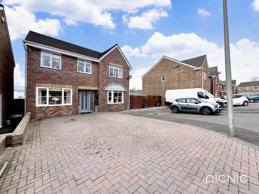 Images for Hawthorn Drive, Merthyr Tydfil, CF47 0LZ