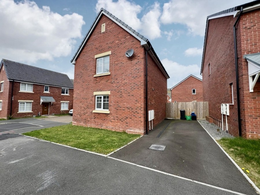 Images for Kingfisher Crescent, Merthyr Vale, Merthyr Tydfil, CF48 4TL