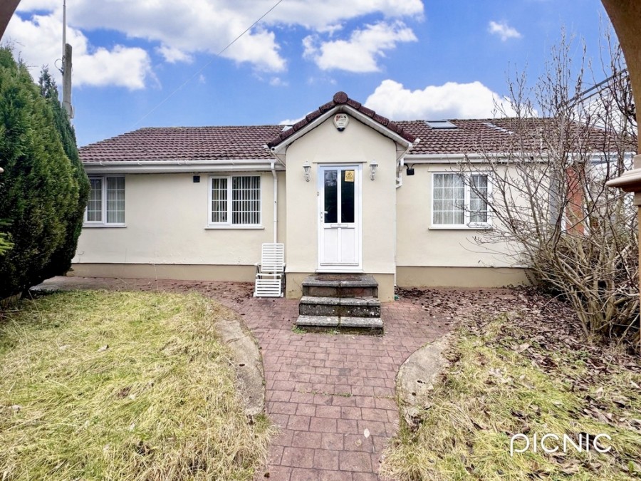 Images for Brongelli, Swansea Road, Merthyr Tydfil, CF48 1HT