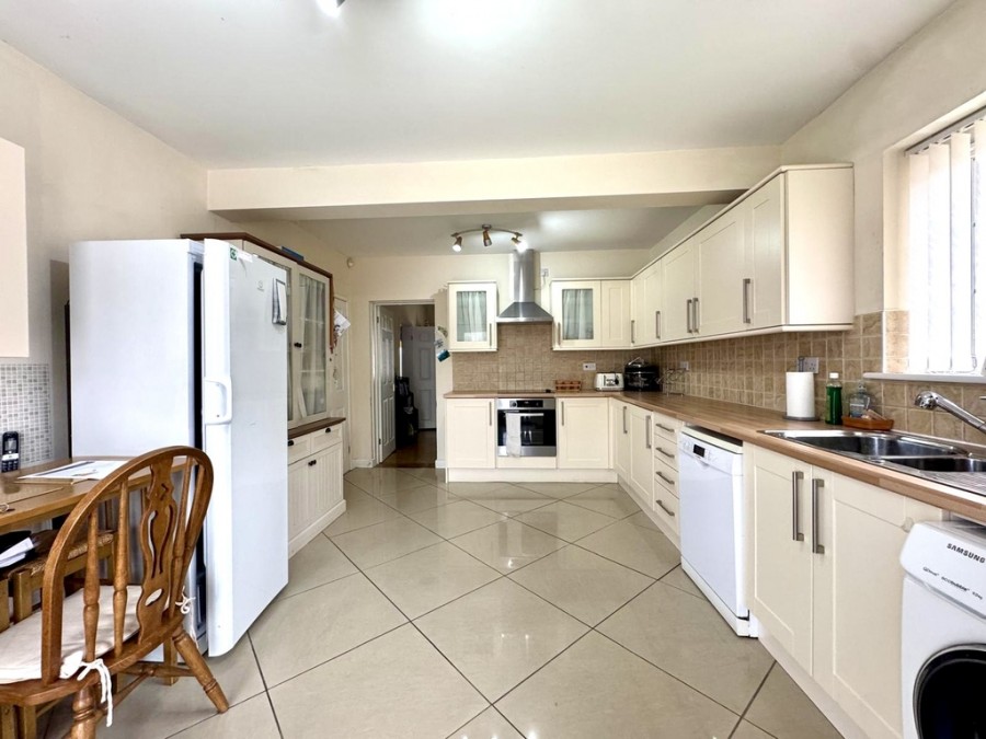 Images for Brongelli, Swansea Road, Merthyr Tydfil, CF48 1HT