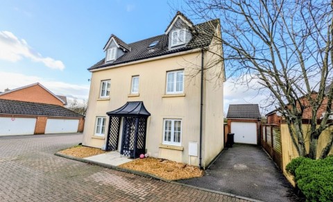 View Full Details for Blaenau'r Cwm, Merthyr Tydfil