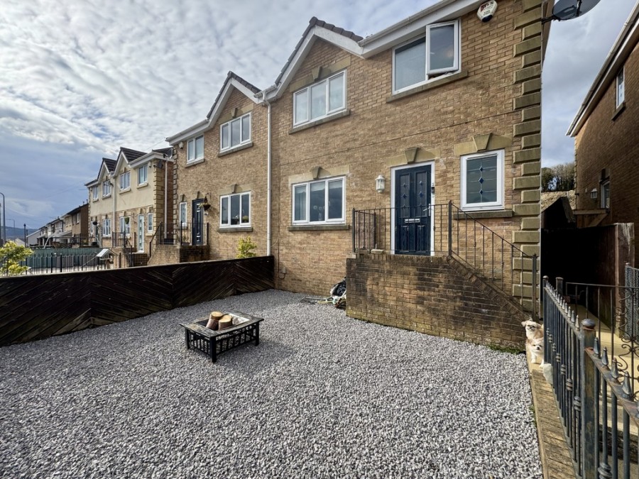 Images for Springfield Rise, Treharris, CF46 5RD