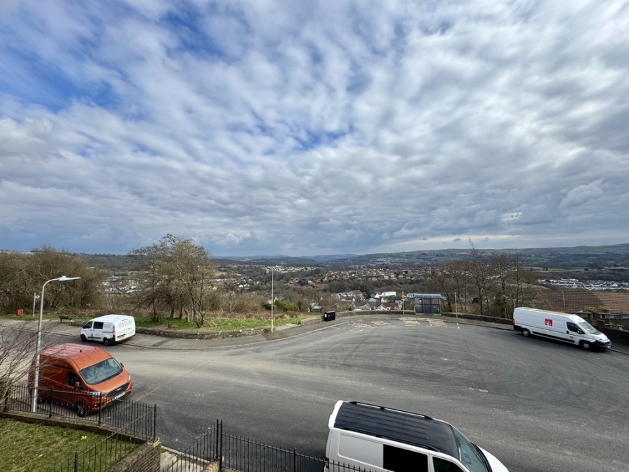 Images for Springfield Rise, Treharris, CF46 5RD