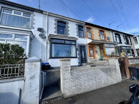 View Full Details for Oaklands Terrace, Treharris, CF46 5RG