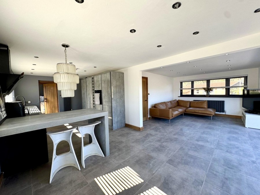 Images for Mira Mar, Rock Terrace, Ynysybwl, Pontypridd, CF37 3NU