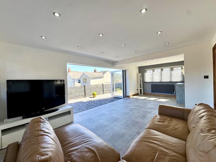 Images for Mira Mar, Rock Terrace, Ynysybwl, Pontypridd, CF37 3NU