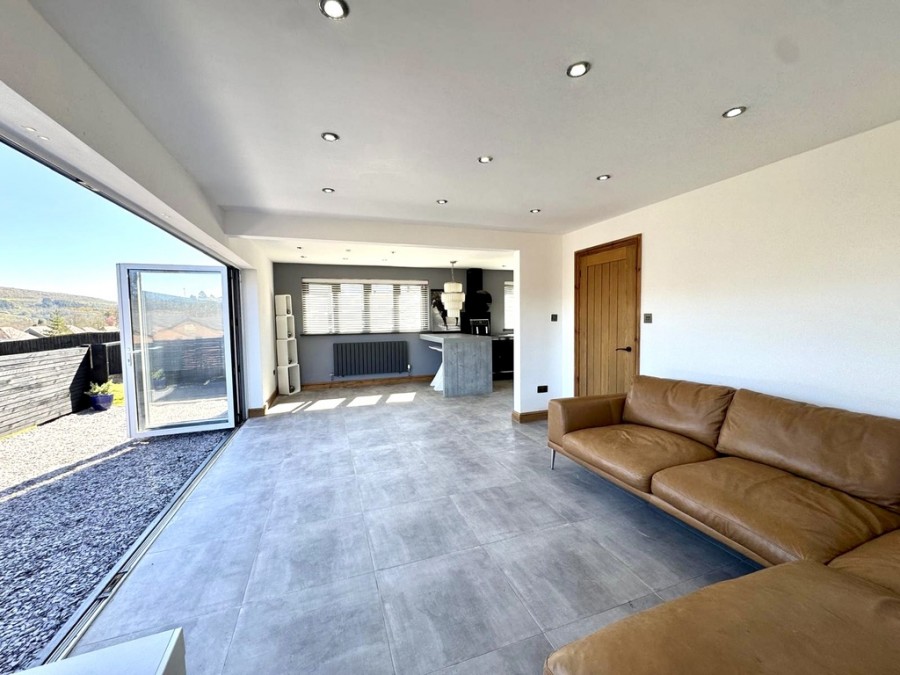 Images for Mira Mar, Rock Terrace, Ynysybwl, Pontypridd, CF37 3NU