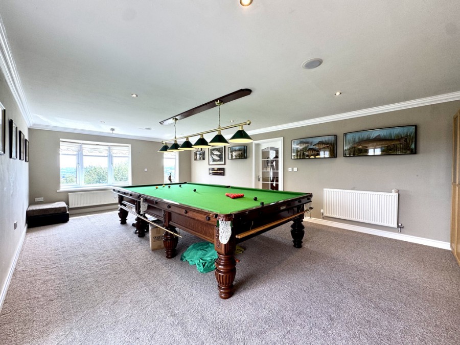 Images for Springfield Rise, Treharris, CF46 5RD