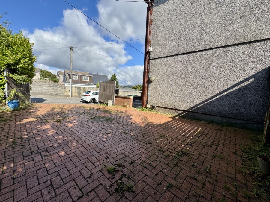Images for Danyronen, Heolgerrig, Merthyr Tydfil, CF48 1TS