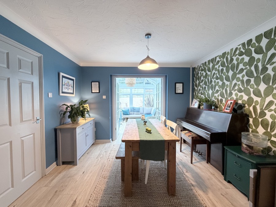 Images for Willow Close, Beddau, Pontypridd