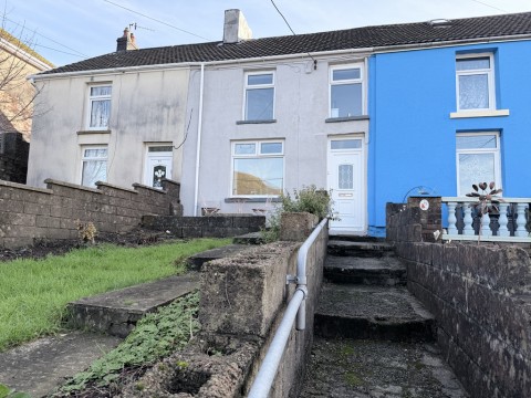 View Full Details for High Street, Gilfach Goch, Porth