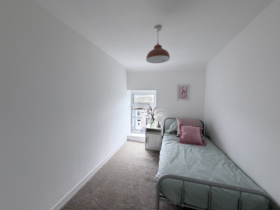 Images for High Street, Gilfach Goch, Porth