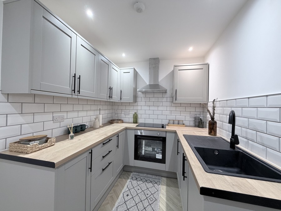 Images for High Street, Gilfach Goch, Porth