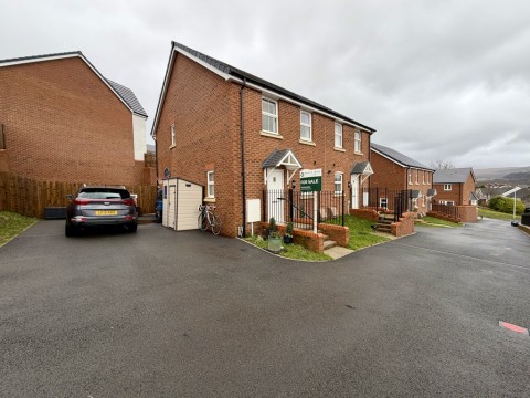 View Full Details for Ty Newydd Heights, Trefechan, CF48 2AN