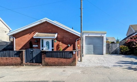 View Full Details for Ty Gwyrdd, Pontycapel Road, Cefn Coed, Merthyr Tydfil