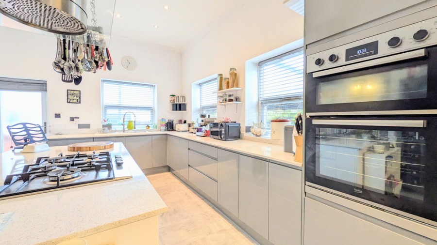 Images for Ty Gwyrdd, Pontycapel Road, Cefn Coed, Merthyr Tydfil