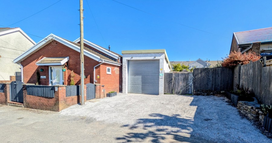Images for Ty Gwyrdd, Pontycapel Road, Cefn Coed, Merthyr Tydfil